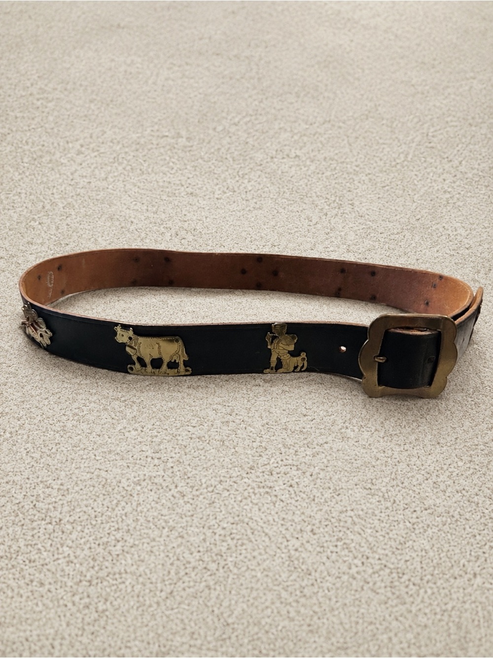 Vintage Swiss Leather Cowbell Belt Black Brass Alpine Cow Farmer Motif 35” - Picture 2 of 9